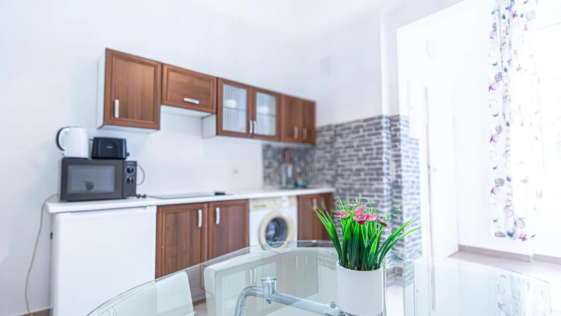 Apartmán Simple Apt W Full Kitchen Wiener Stadthalle